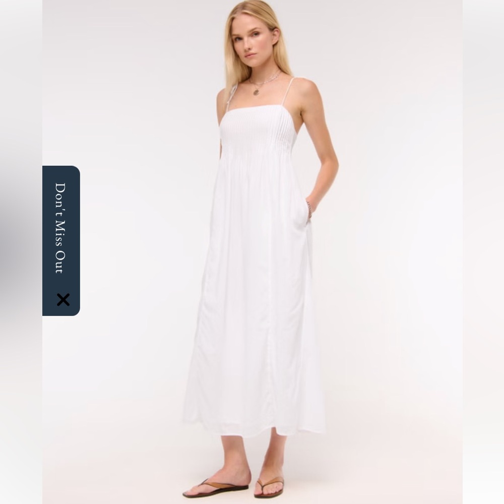 Abercrombie & Fitch Pintuck Flowy Maxi Dress, White L, New, Excellent Condition